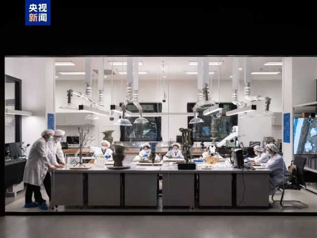 三星堆公布枢纽发现!众人:千般迹象标明,三星堆可能爆发过内战,神显著族集团受到严重打击,城市水系也因此变嫌