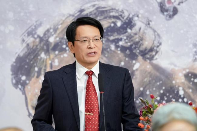 画家马欣乐致辞